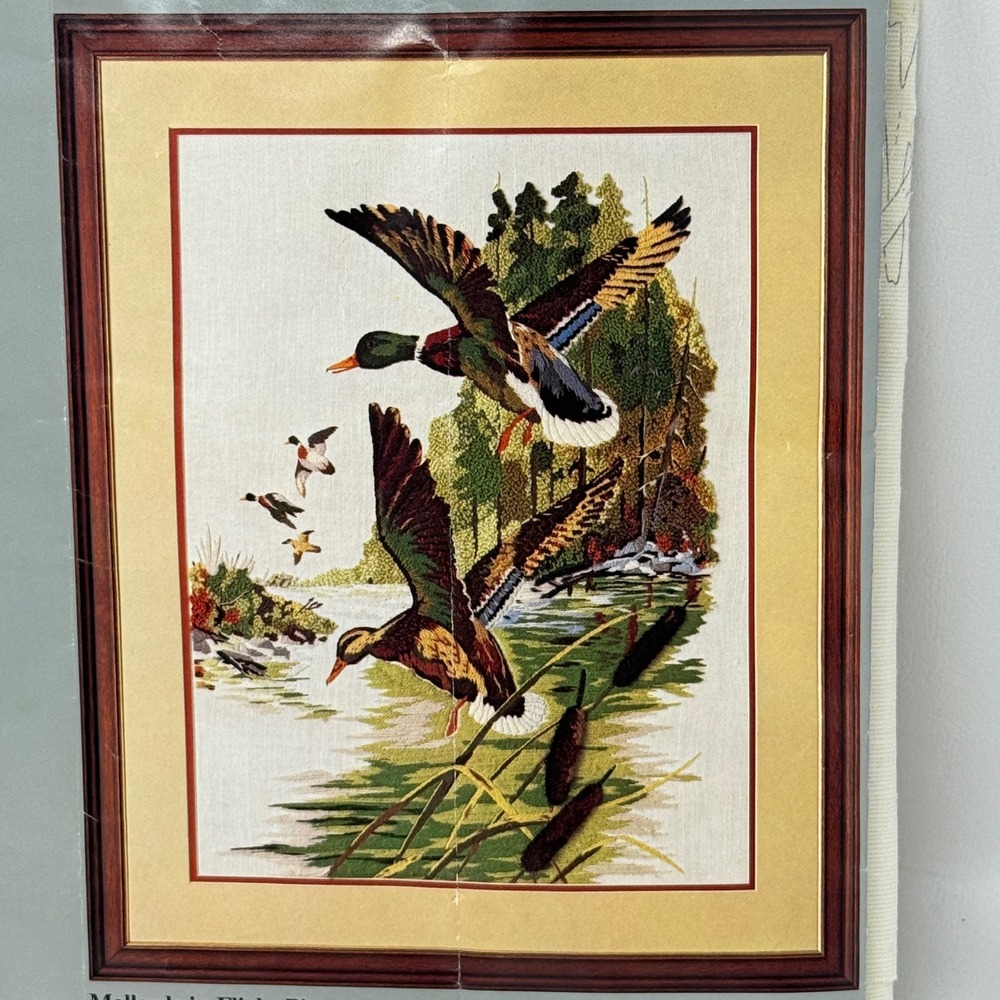 Columbia & Minerva Mallards in Flight 7508 Crewel Needlework Kit - READ